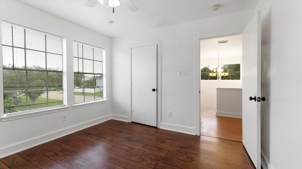 3818 W Traditions Boulevard - Photo 9