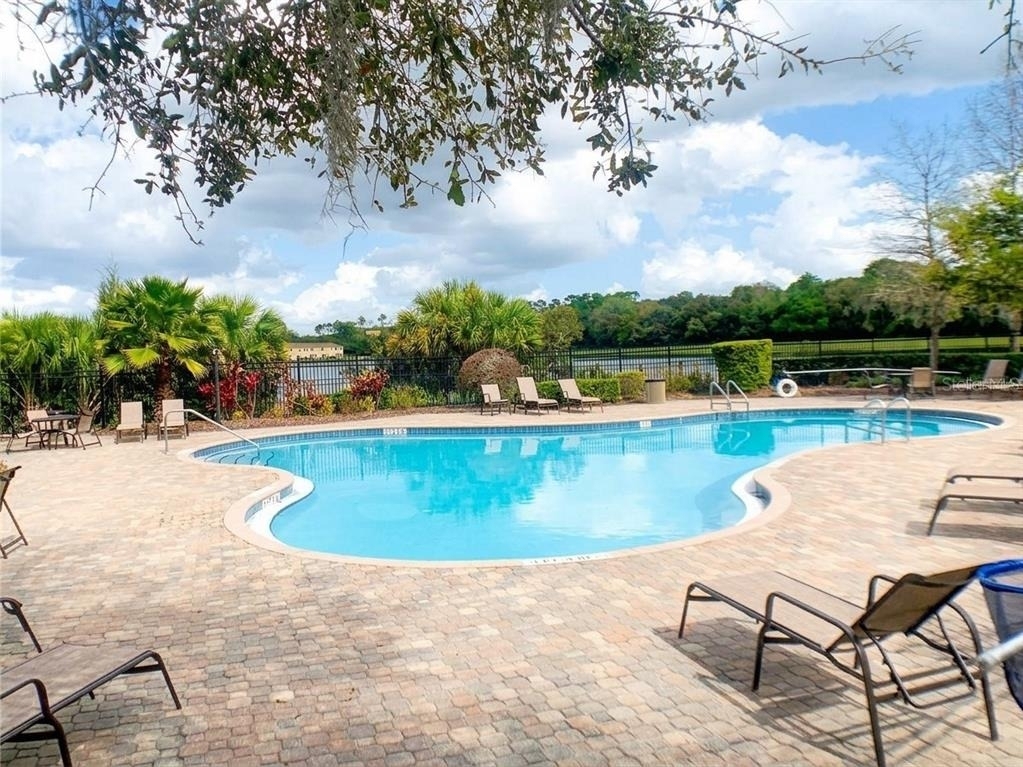 622 Old Pine Ct - Photo 2