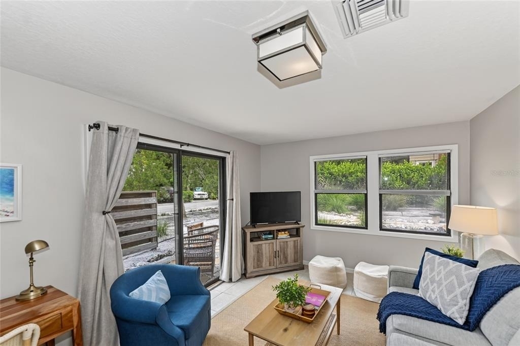 2475 Alameda Avenue - Photo 9