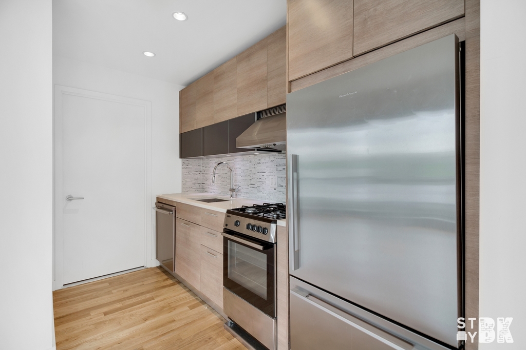 Greene Avenue & Classon Avenue  - Photo 4