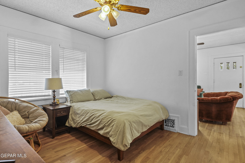 4017 Oxford Avenue - Photo 10