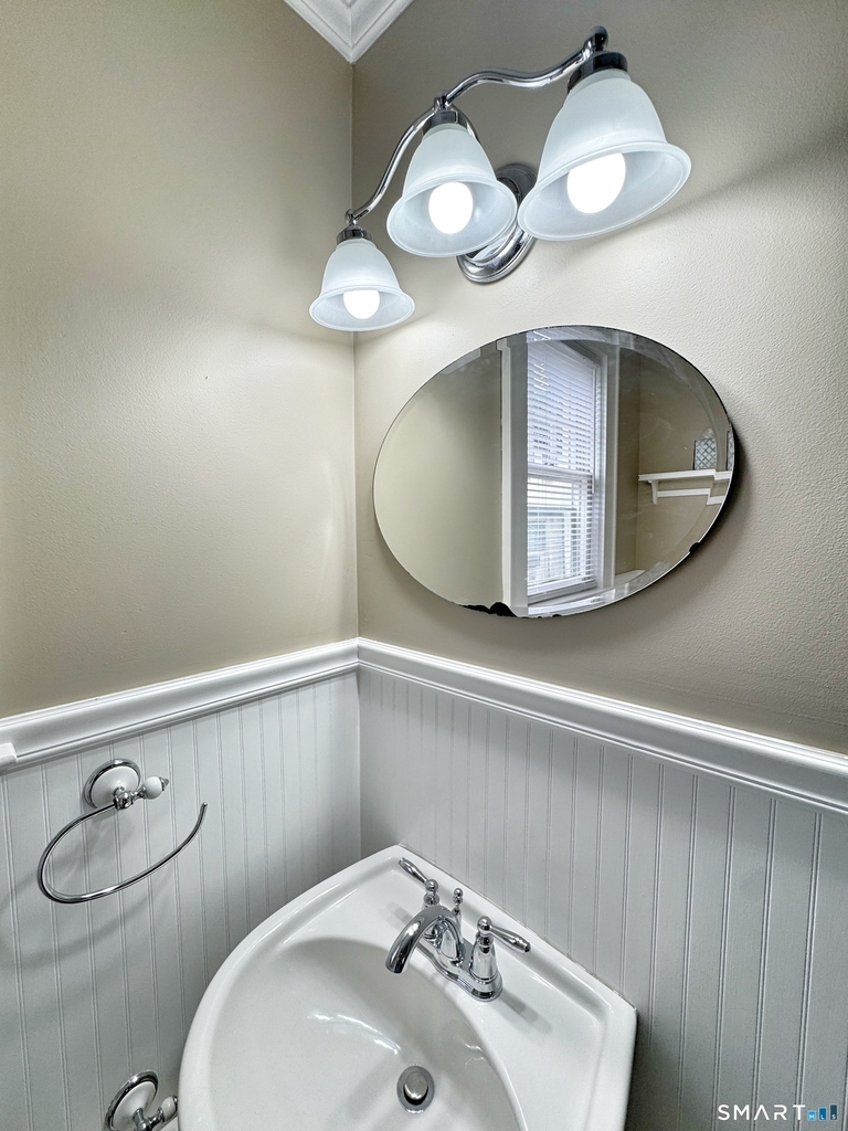 14 Woodbury Avenue - Photo 8