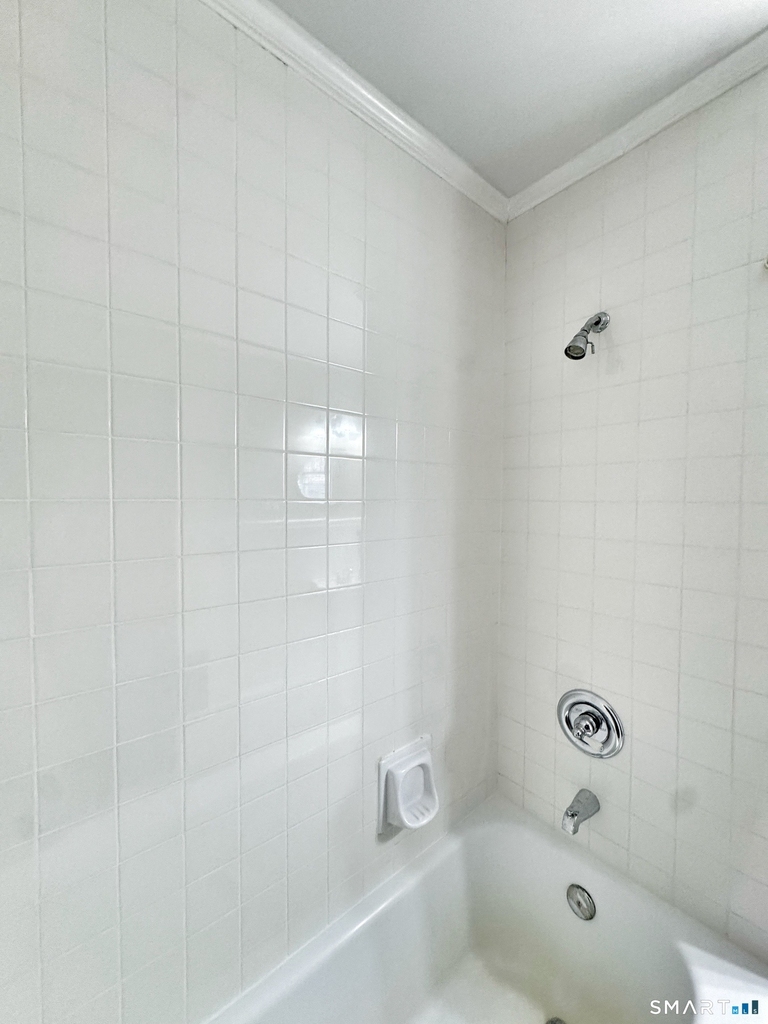 14 Woodbury Avenue - Photo 9