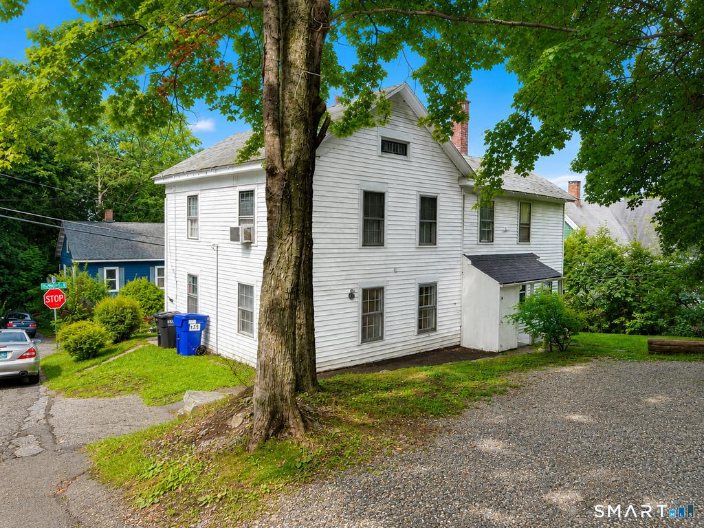 111 Rockwell Street - Photo 4