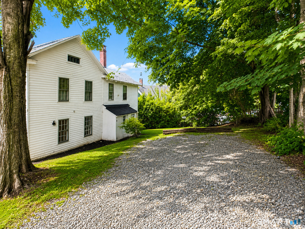 111 Rockwell Street - Photo 3