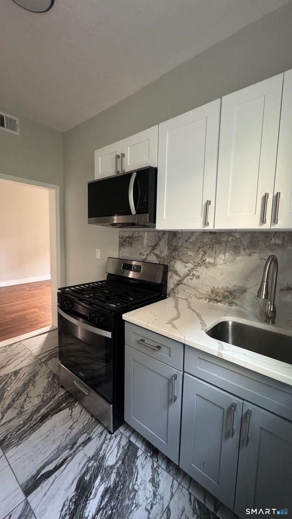 485 Howard Avenue - Photo 0