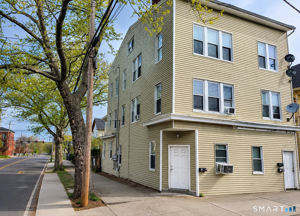 101 Woolsey Street - Photo 0