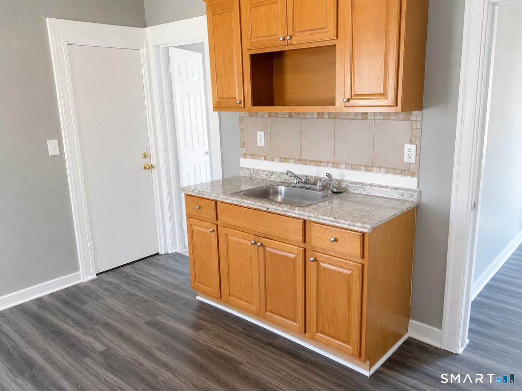 101 Woolsey Street - Photo 2