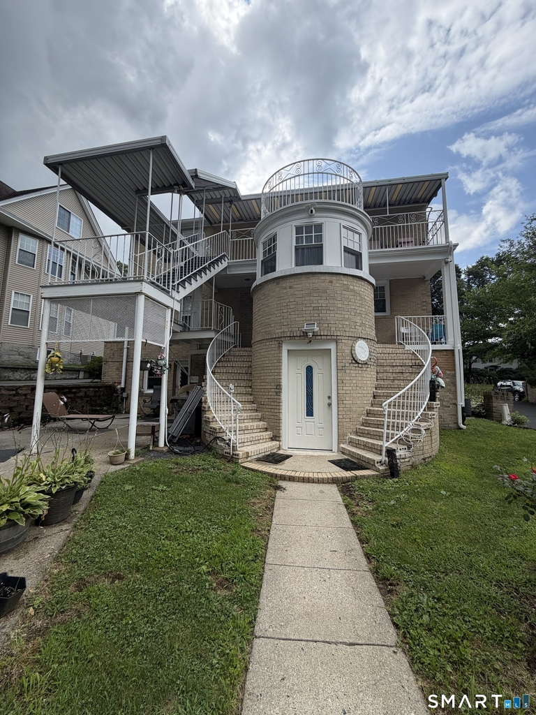 125 Atwater Avenue - Photo 2