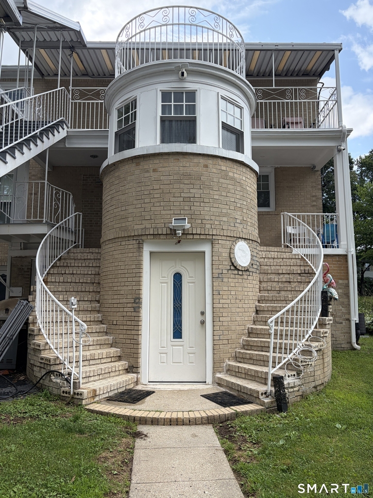 125 Atwater Avenue - Photo 1