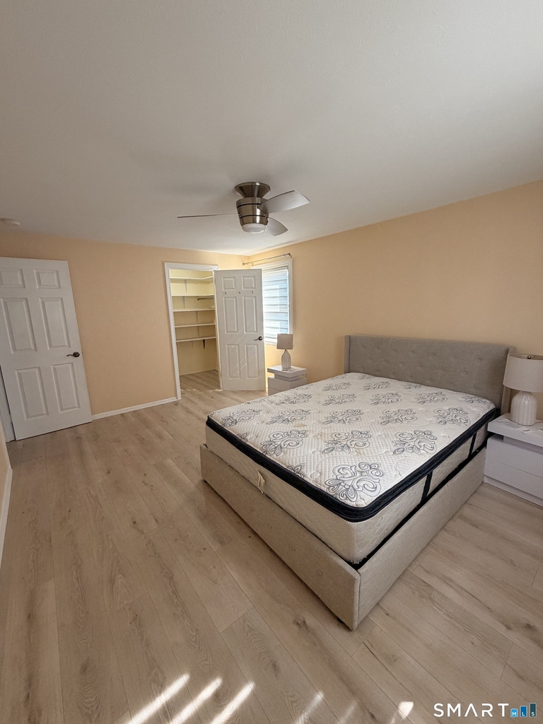265 Burritt Street - Photo 11