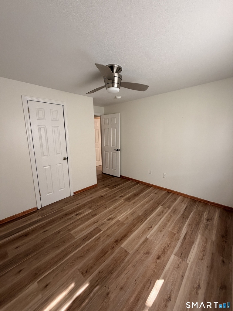 265 Burritt Street - Photo 9