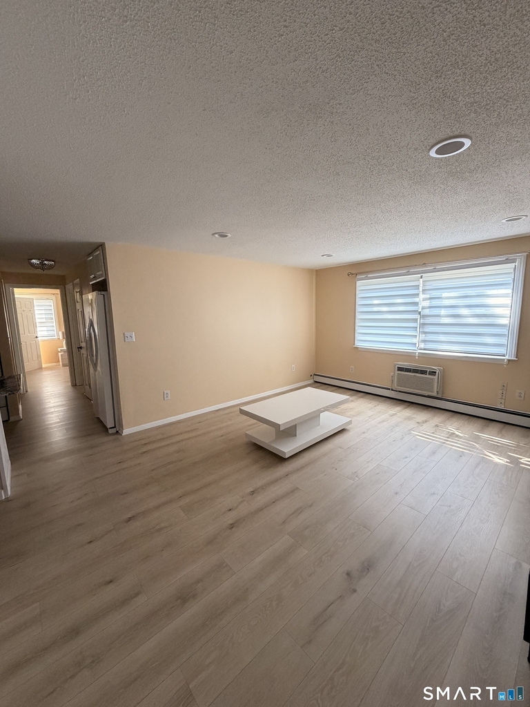 265 Burritt Street - Photo 4