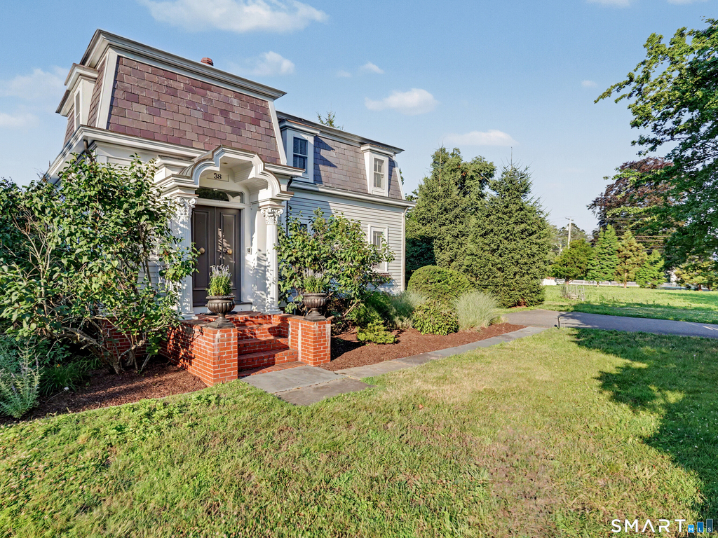 38 Morgan Avenue - Photo 1