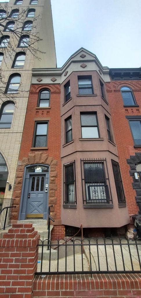 9th Street at 4th Avenue - Photo 7