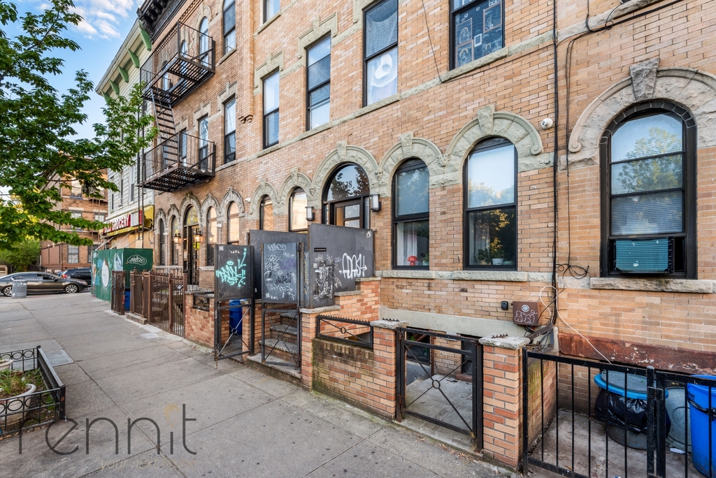 638 Wilson Avenue - Photo 11