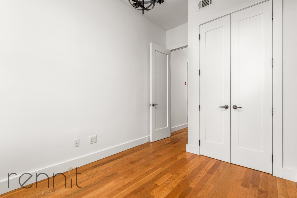 638 Wilson Avenue - Photo 4