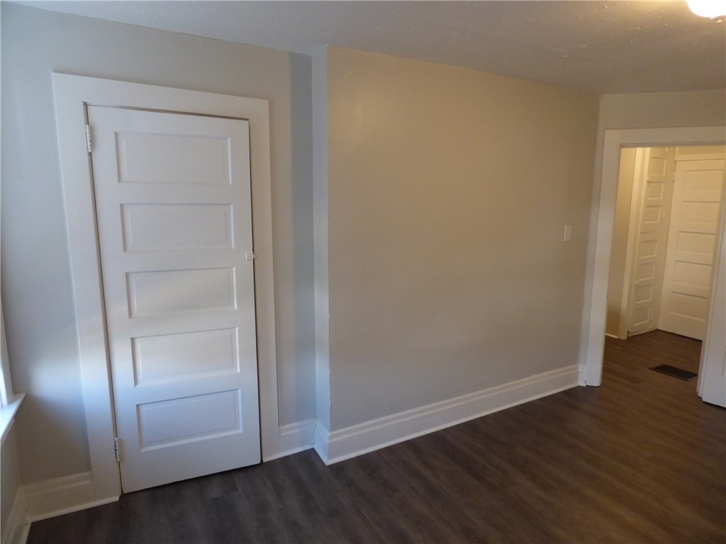 1134 Race St - Photo 13