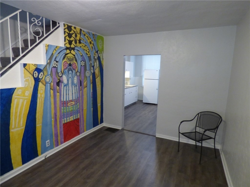 1134 Race St - Photo 9