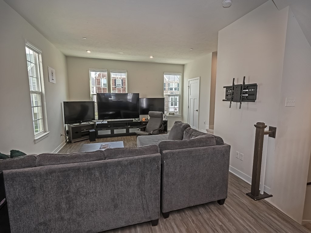 213 Amon St - Photo 6
