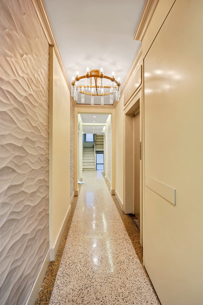 East 70th Street - Photo 9