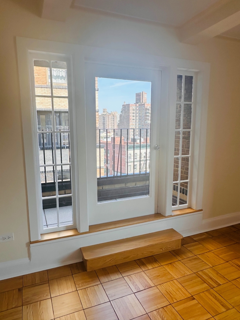 95 Christopher Street - Photo 4