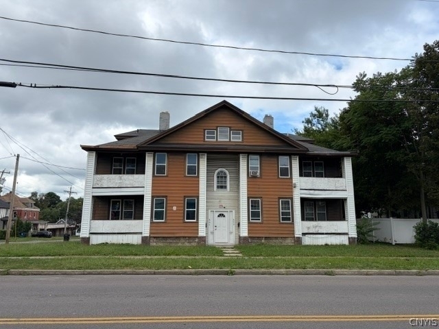 601 Court Street - Photo 0