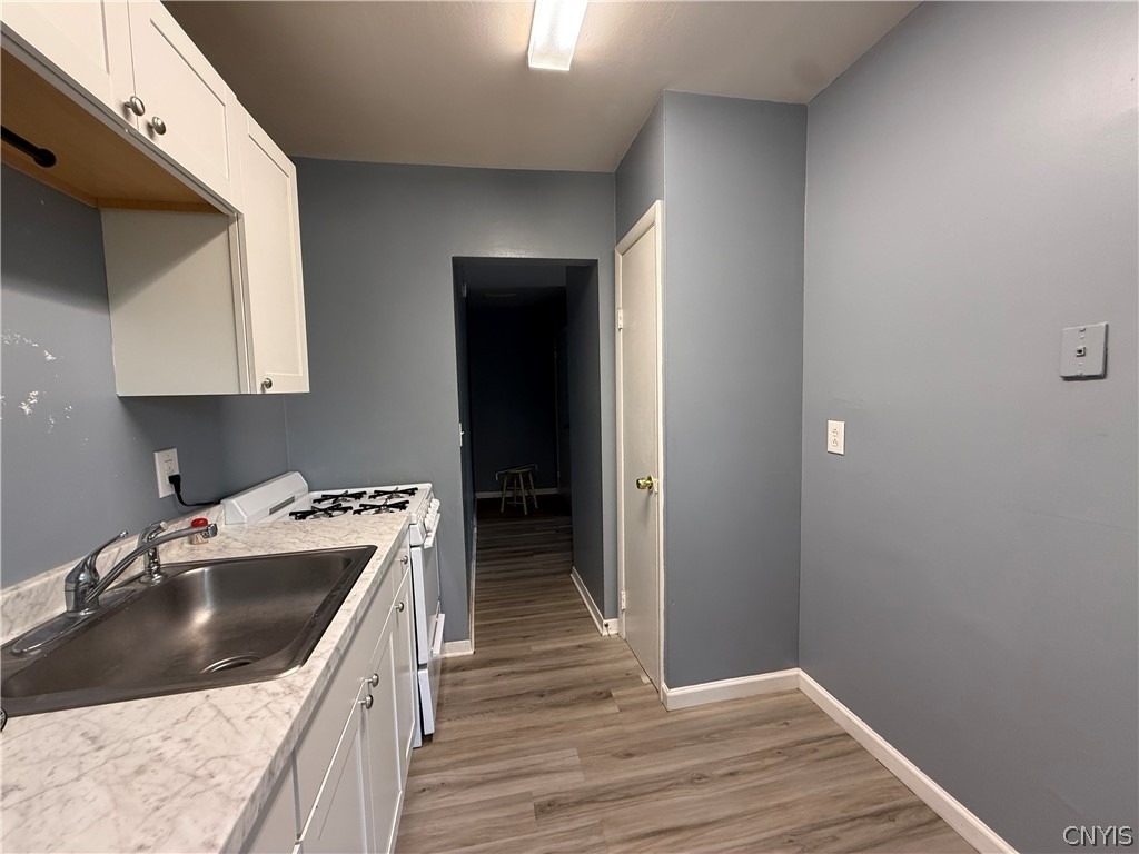 4822 W Seneca - Photo 8