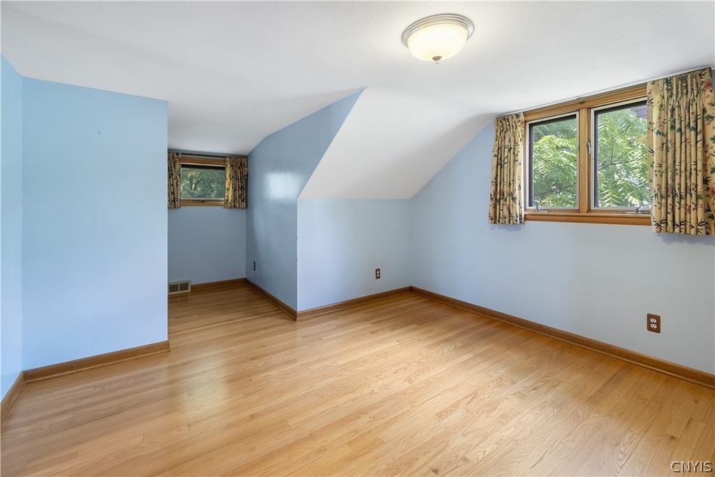 444 Buckingham Avenue - Photo 21