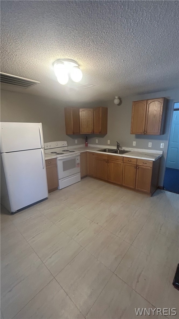 825 Payne Avenue - Photo 1