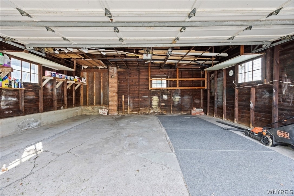 80 Capen Boulevard - Photo 30