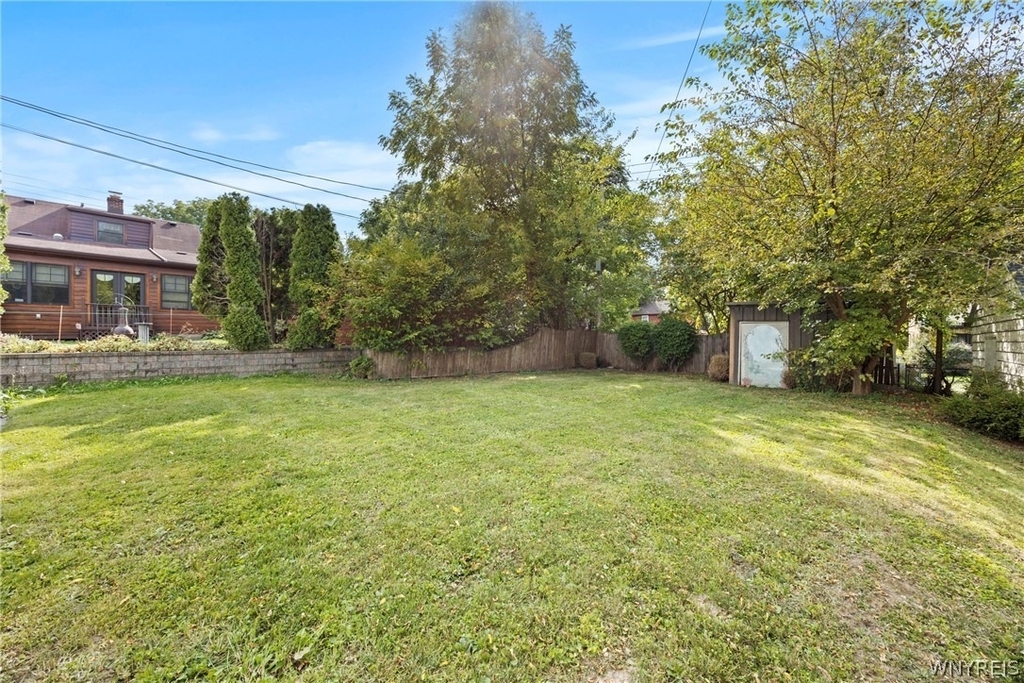 80 Capen Boulevard - Photo 39