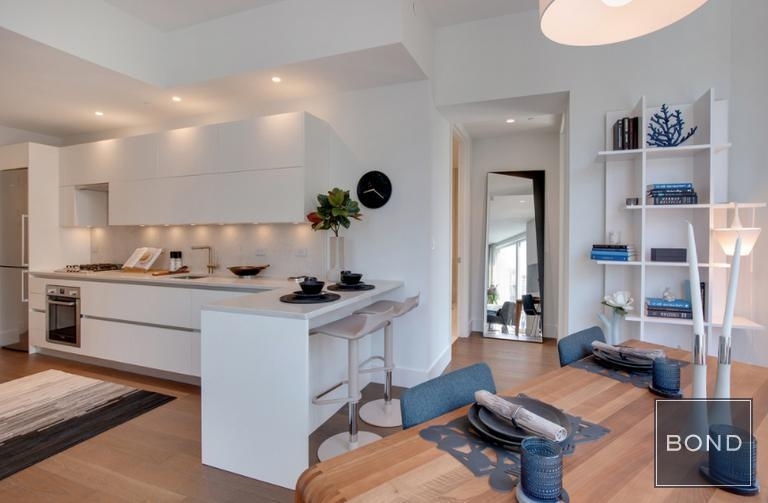 East 44th Street - Photo 3
