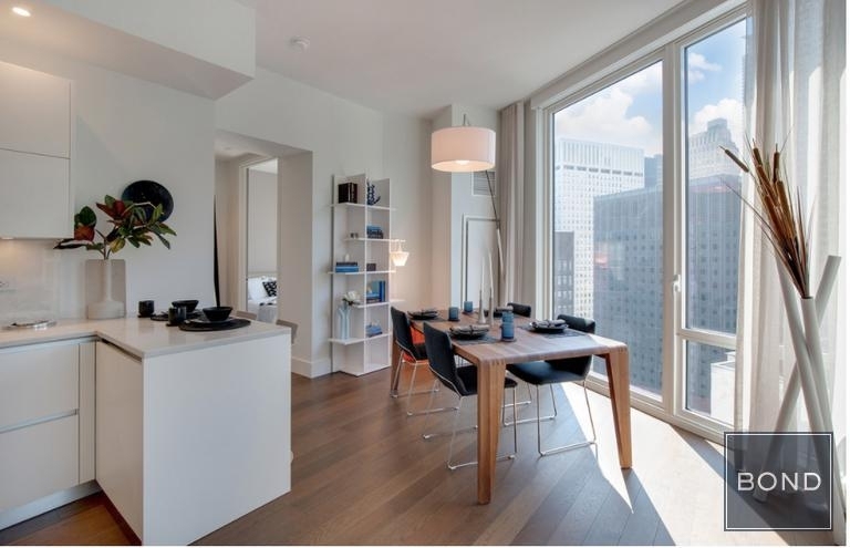 East 44th Street - Photo 2