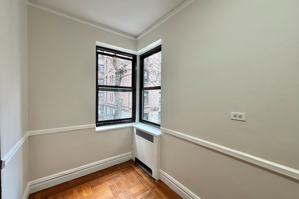 567 Fort Washington Avenue - Photo 3