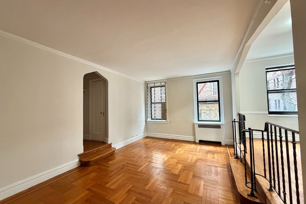 567 Fort Washington Avenue - Photo 0
