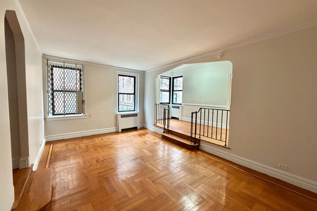 567 Fort Washington Avenue - Photo 1