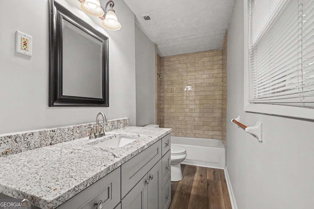 1315 Pineglen Drive - Photo 10
