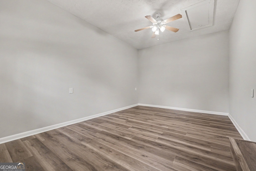 1315 Pineglen Drive - Photo 3