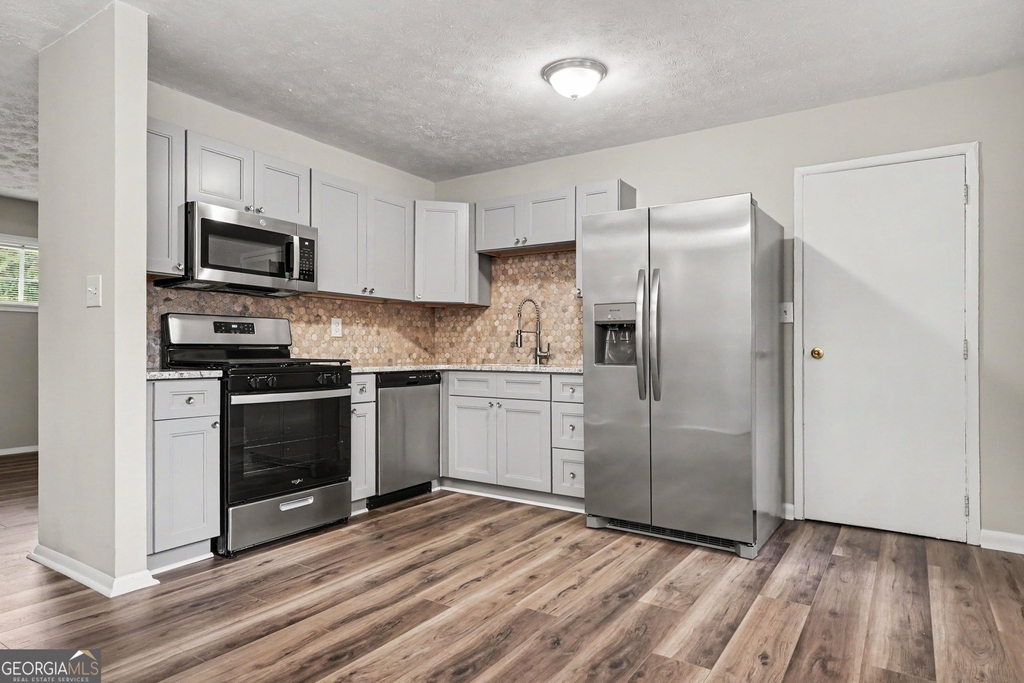 1315 Pineglen Drive - Photo 7