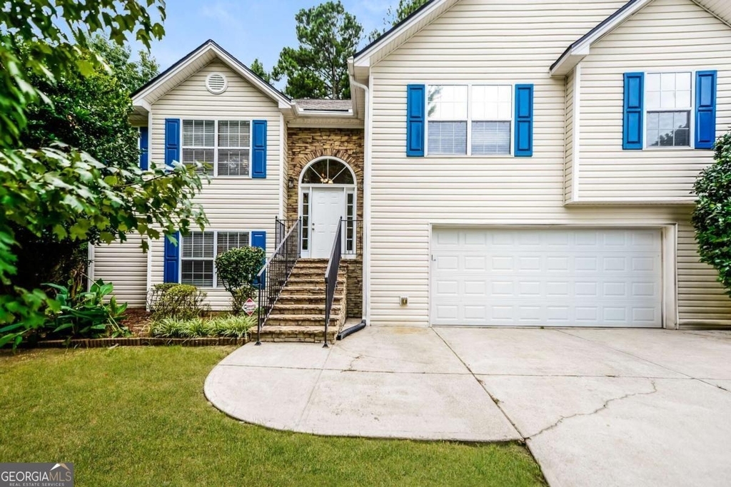 805 Lewis Ridge Circle - Photo 0