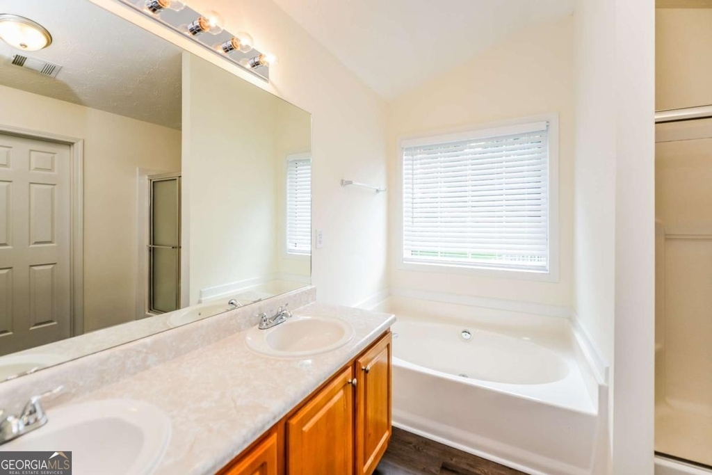 805 Lewis Ridge Circle - Photo 13