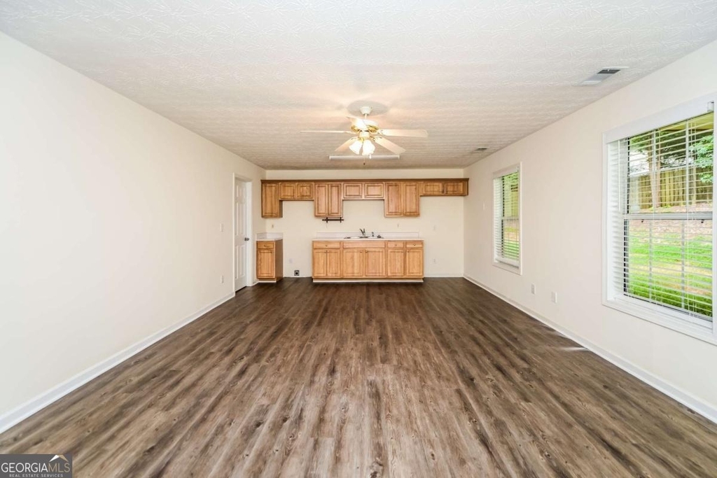 805 Lewis Ridge Circle - Photo 10