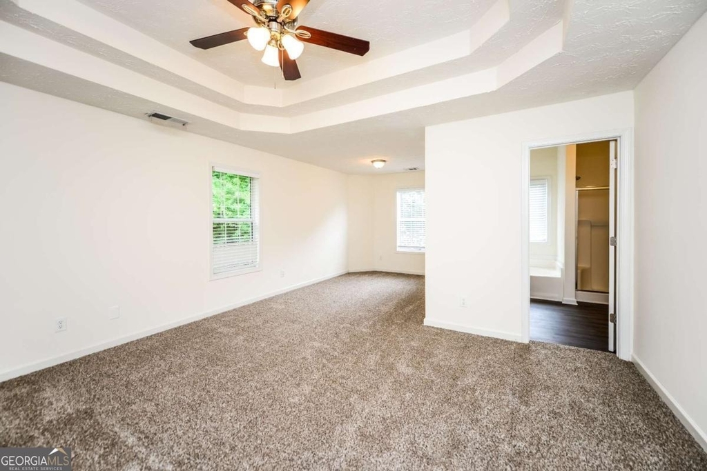 805 Lewis Ridge Circle - Photo 4