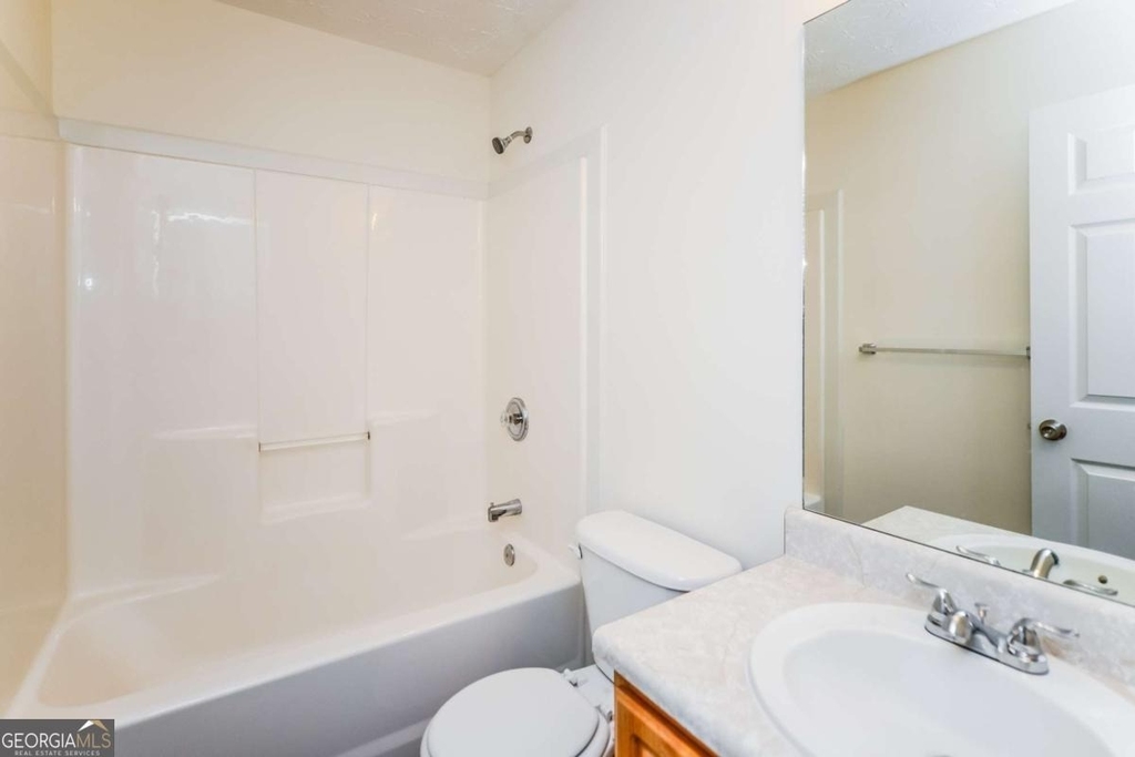 805 Lewis Ridge Circle - Photo 11