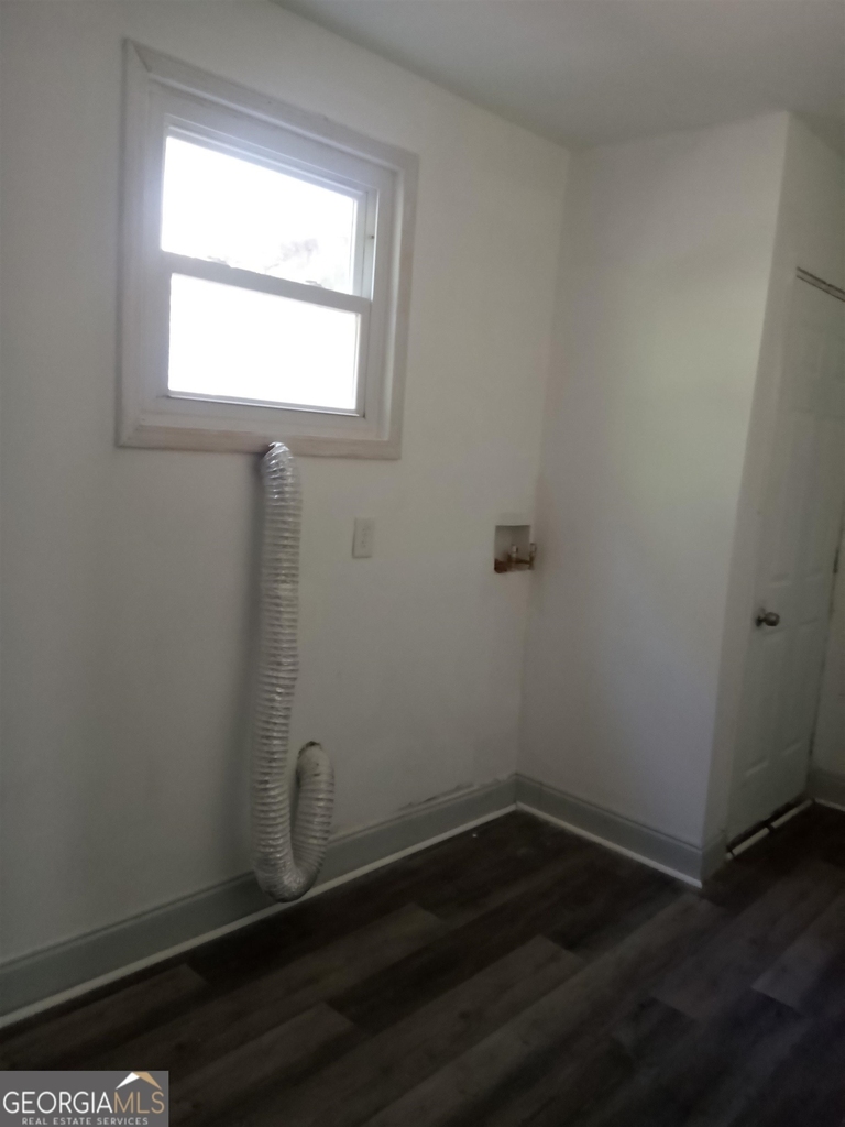 1511 Mims Street Sw - Photo 1