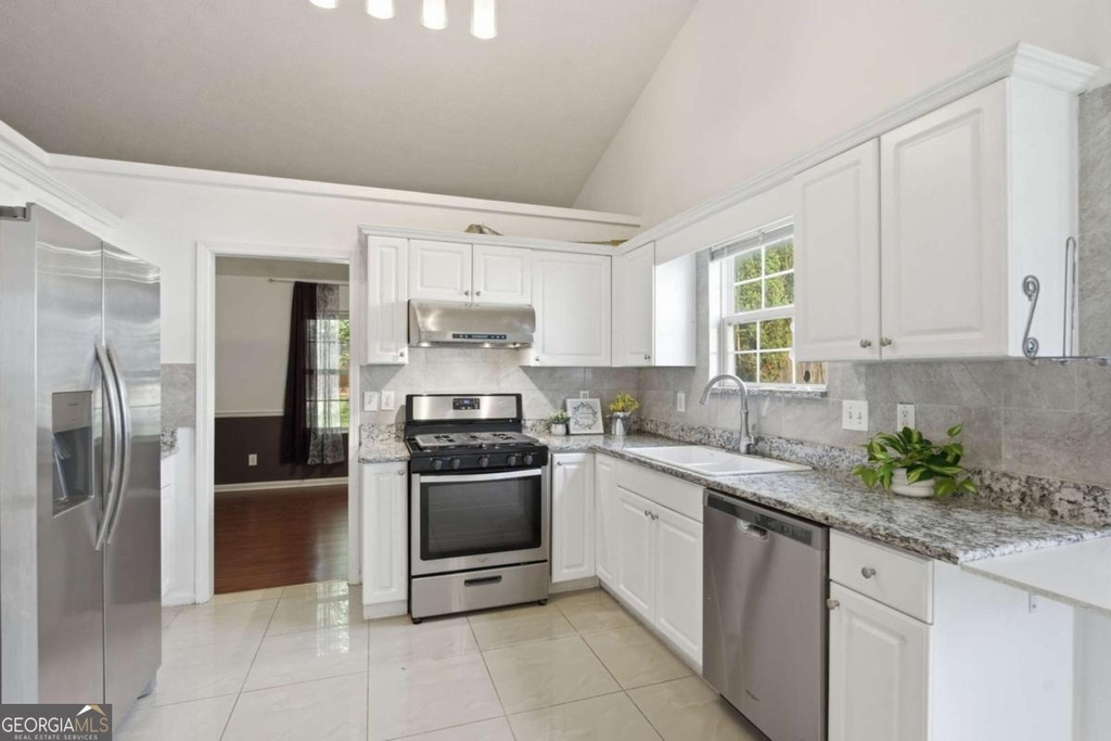 575 Chandon Way - Photo 8