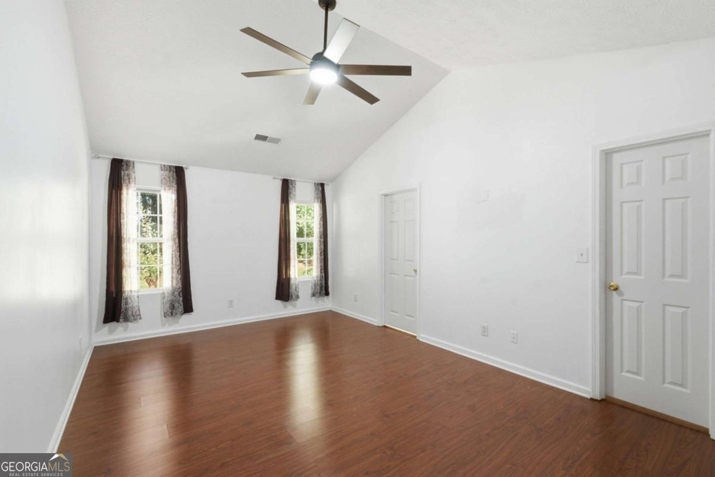 575 Chandon Way - Photo 18