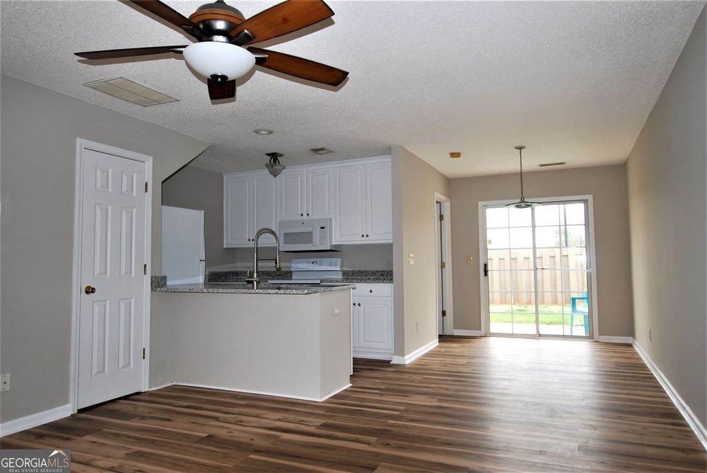 2874 Florence Drive - Photo 2
