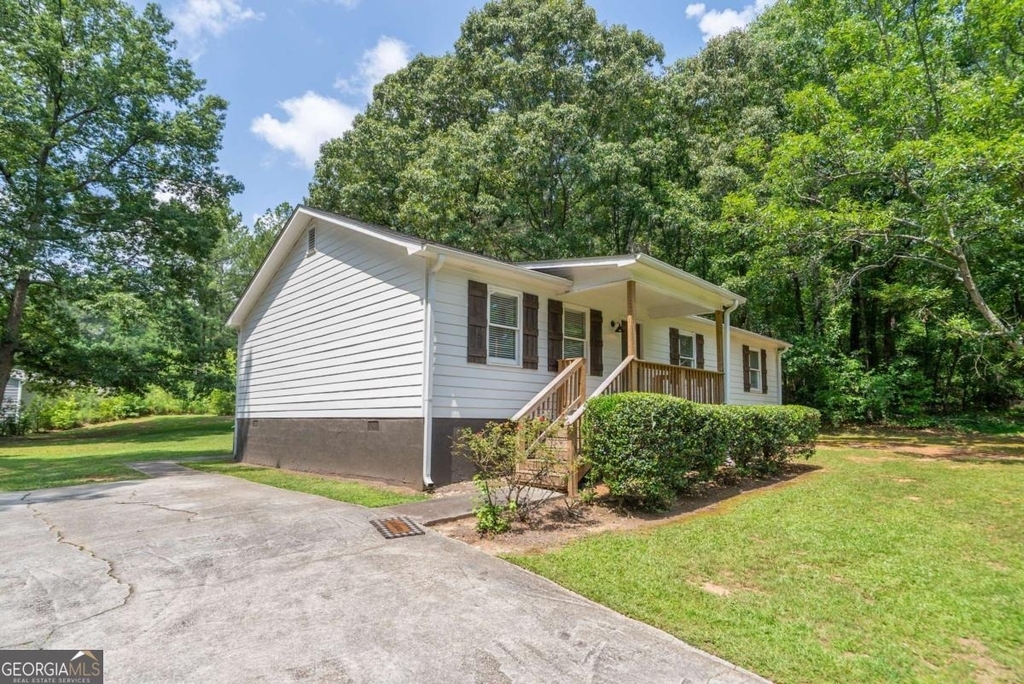 5240 Emmett Still Road - Photo 4